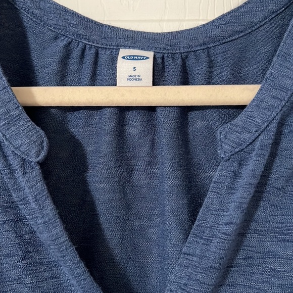 Blue tank top - Picture 2 of 3